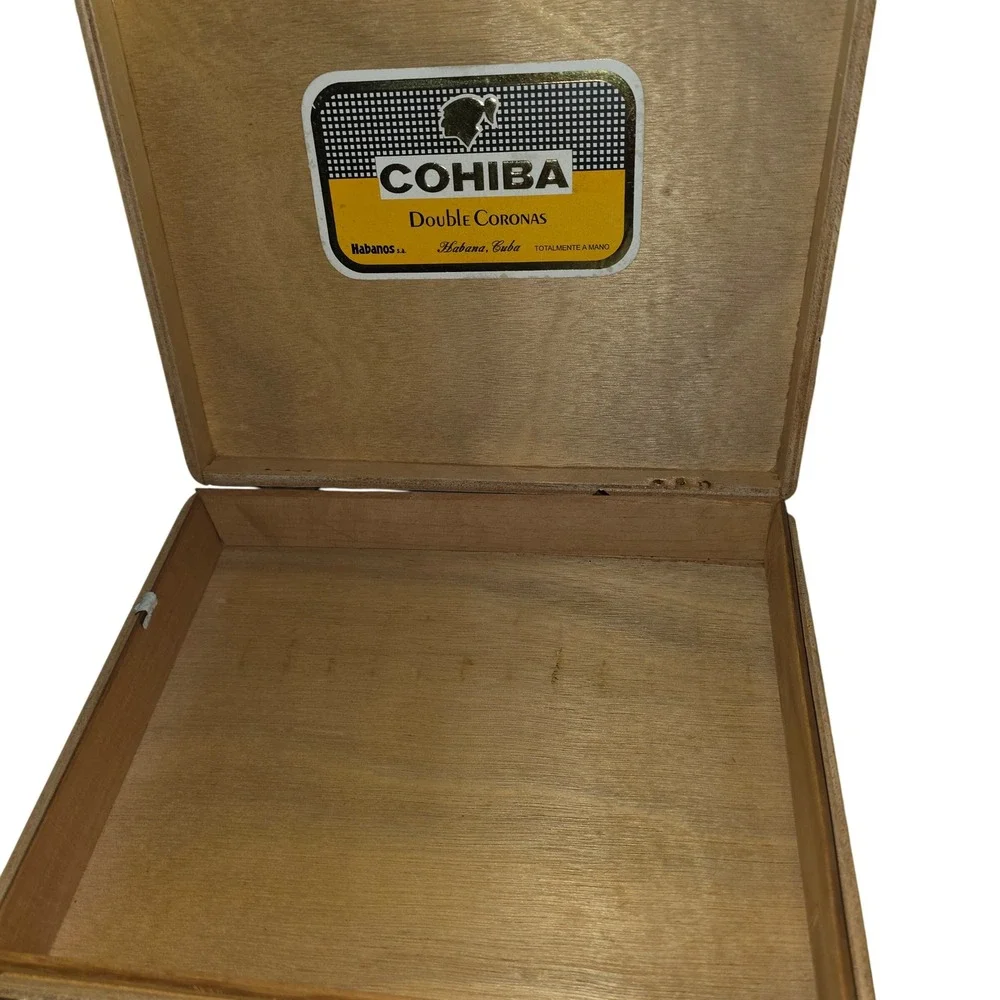 Collection of 6 Wooden Cigar Boxes Cohiba, Romeo y Julieta,Perdomo Primo del Rey